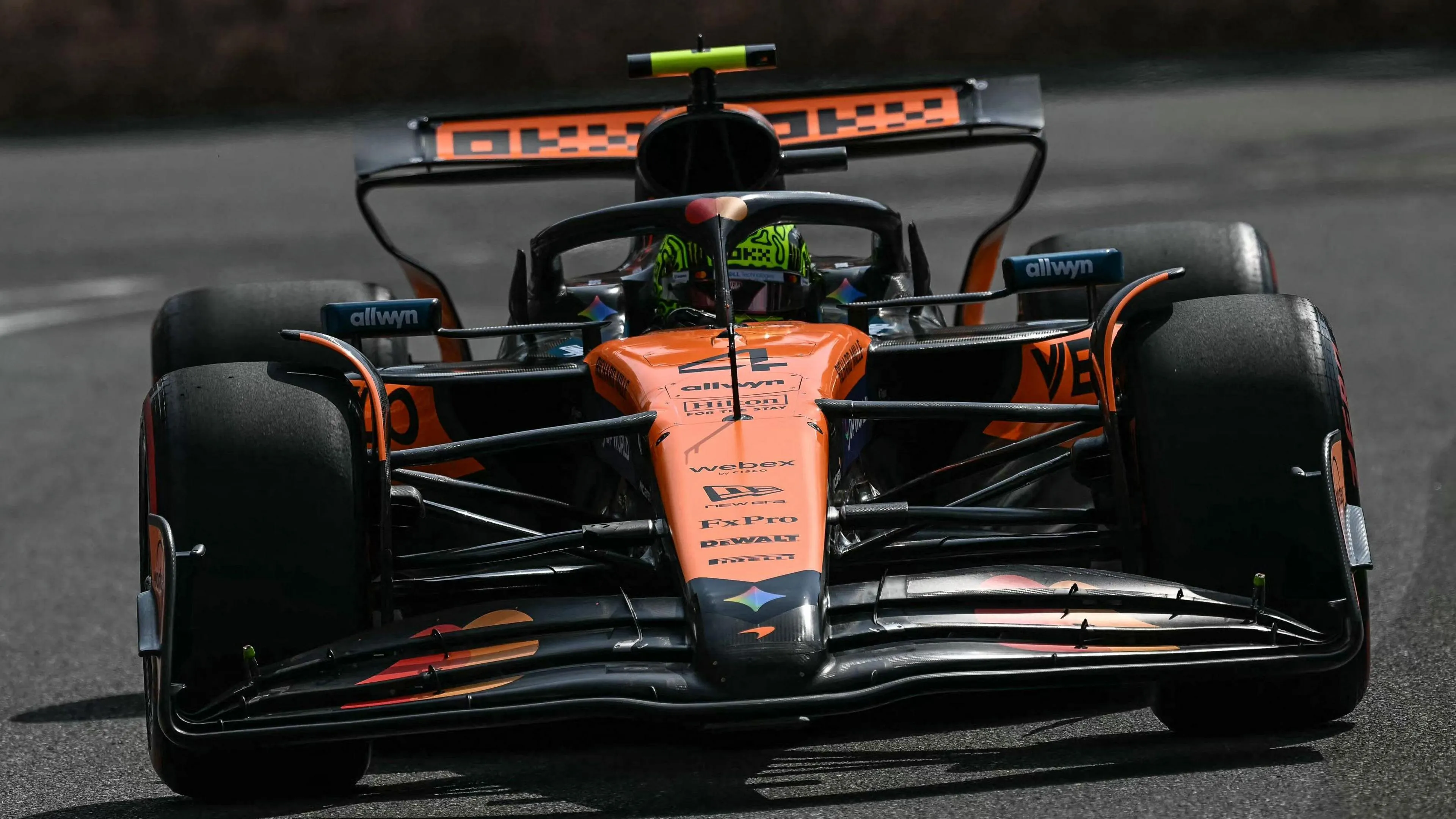 Lando Norris Edges Out Oscar Piastri in Azerbaijan Practice